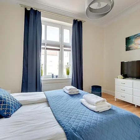 Palermo - Spacious Family Apartment 200 M From Sopot Beach By Lion Apartments-3