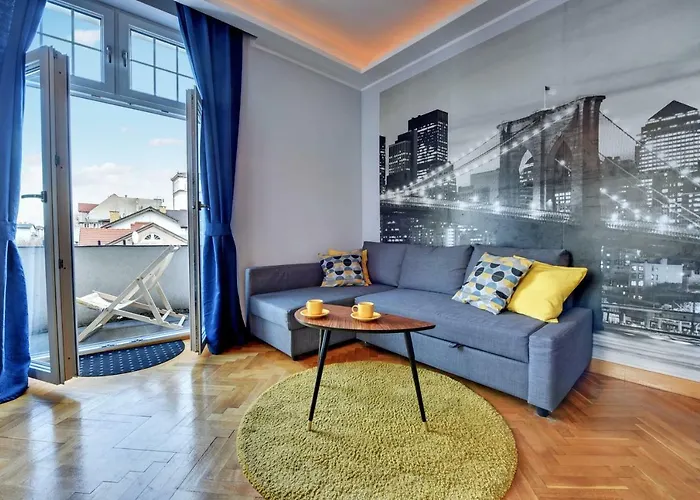 Grand Apartments - Brooklyn 2 Bedroom Apartment